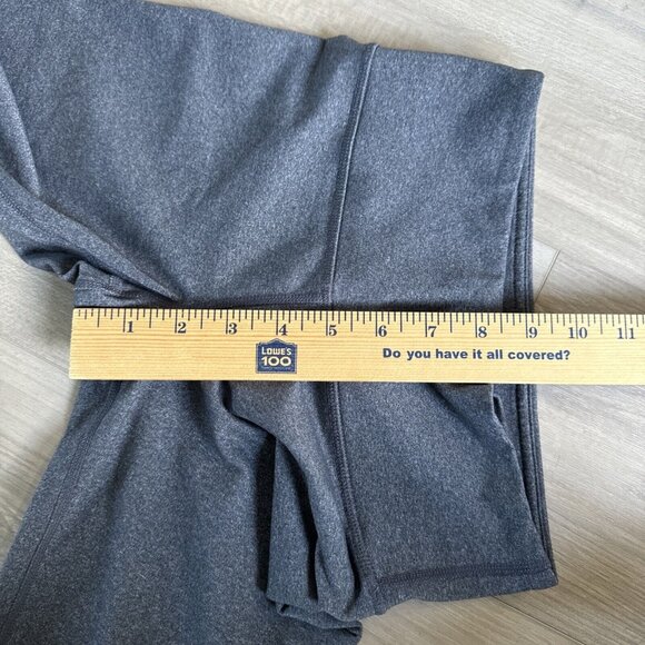LULULEMON Leggings Capris Women’s Size 2 Lot Of 2 Pair - Black Coral & Gray - Picture 9 of 11